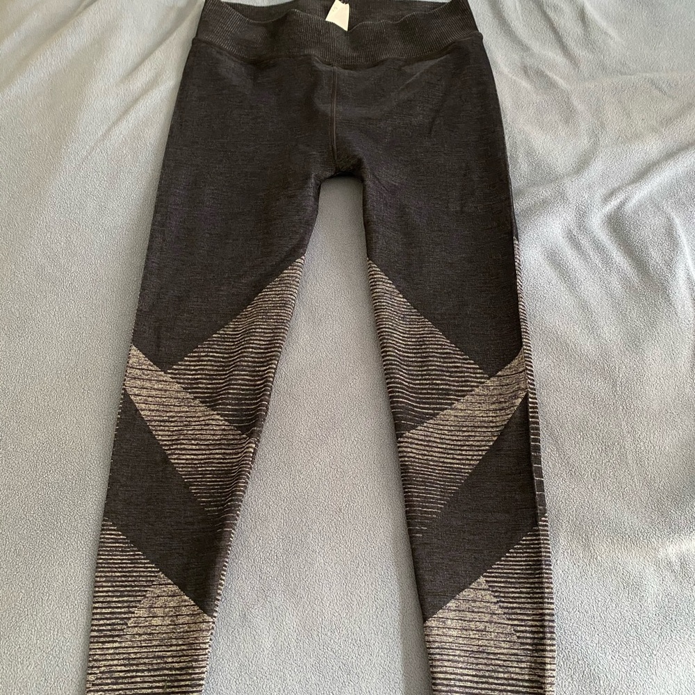 Splendid NWOT leggings